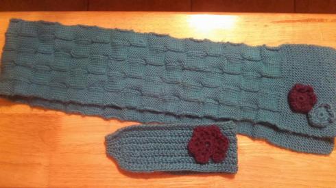 Turquoise(ish) headband with complimenting scarf